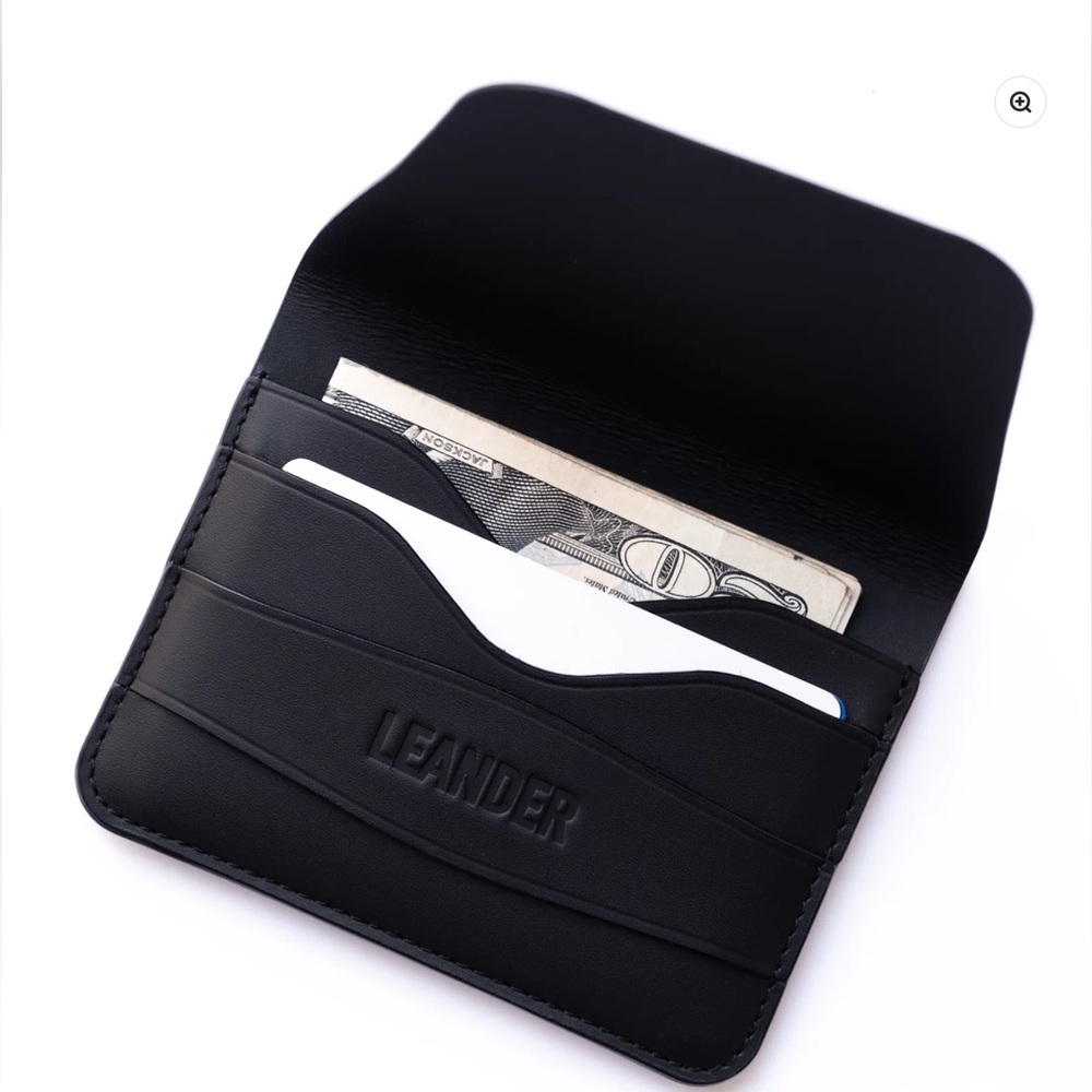 Leander Minimalist Black Leander Leather Bi Fold Wallet  NWT with Box